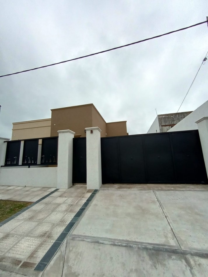 VENTA CASA A ESTRENAR 3 DORMITORIOS 