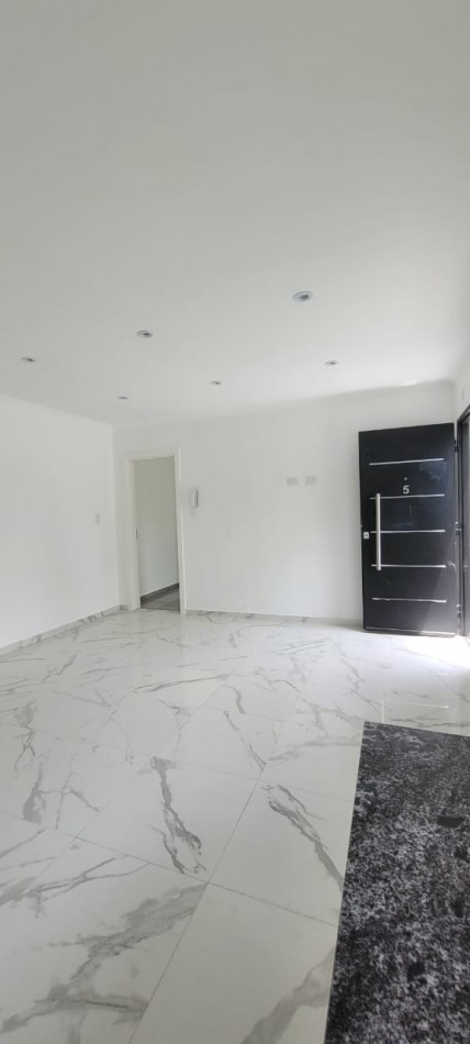 VENTA DEPTO PLANTA BAJA  1 DORMITORIO