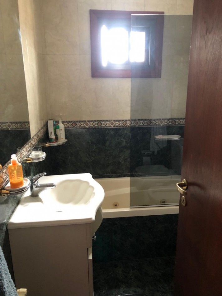 VENTA CASA EN PRIMER PISO 3 DORMITORIOS 