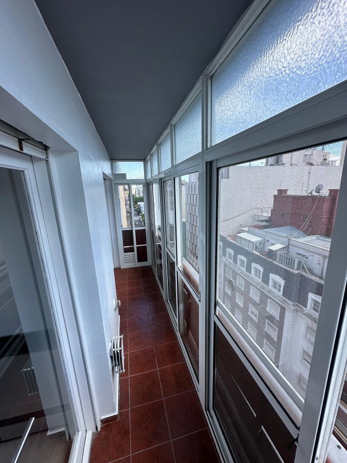 VENTA - Departamento 3 Ambientes con Balcon, Cochera y Baulera. Mar Del Plata