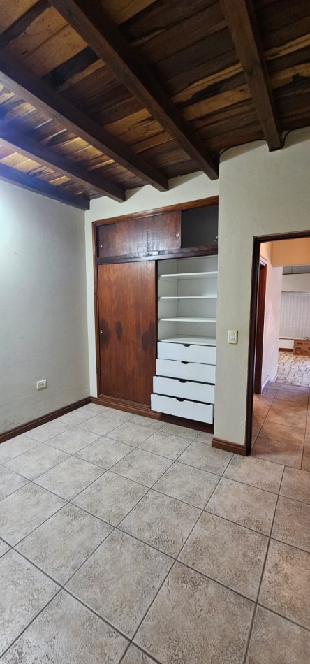 VENTA CASA ZONA TURISTCA 4 DORMITORIOS + OFICINA