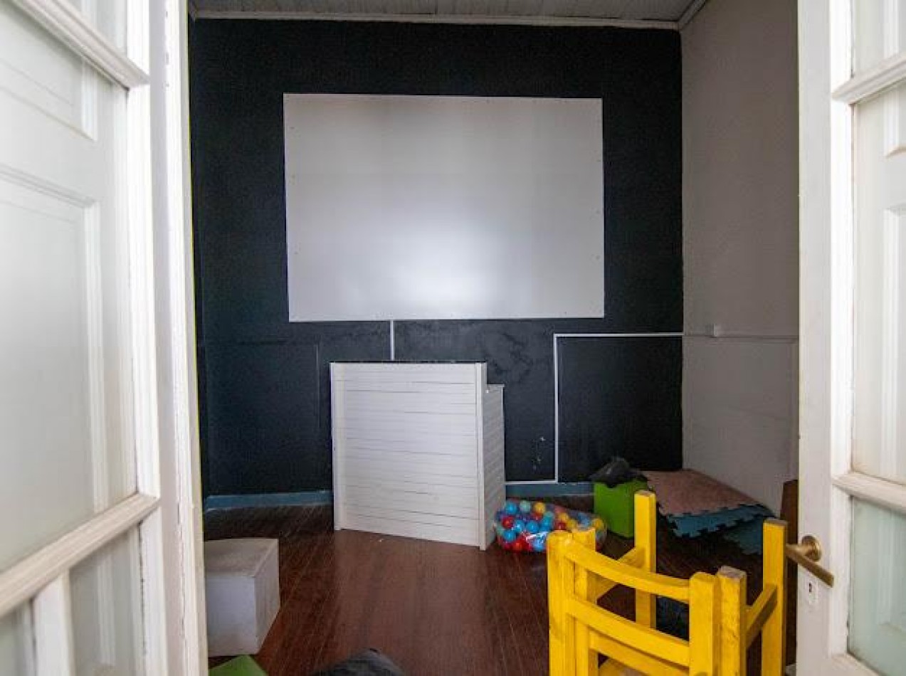 Lote con Construcciones y Renta en Zona Semi Centrica - Ideal Desarrollo