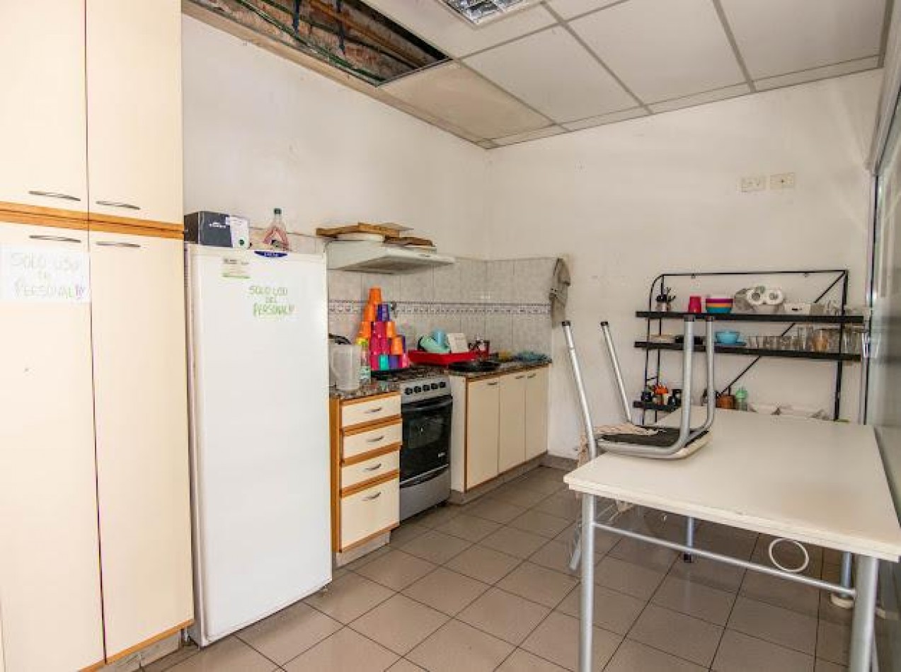 Lote con Construcciones y Renta en Zona Semi Centrica - Ideal Desarrollo