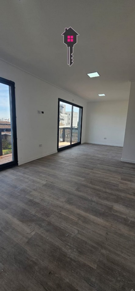 VENTA CASA EN PH 3 DORMITORIOS, BARRIO CERRITO 