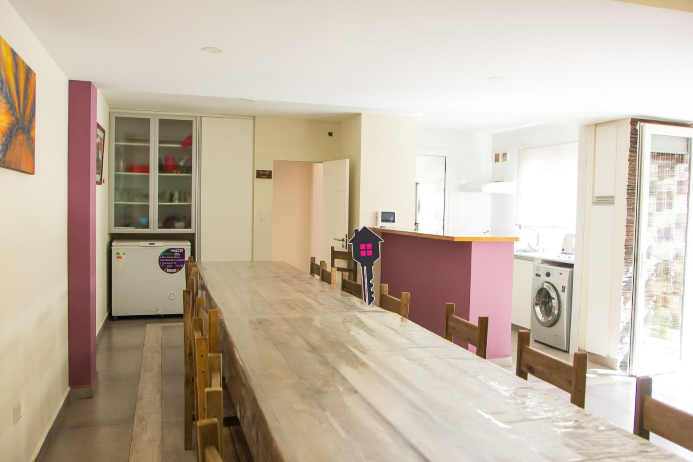 VENTA IMPECABLE CASA EN  - 2 PLANTAS - 3 DORMITORIOS 