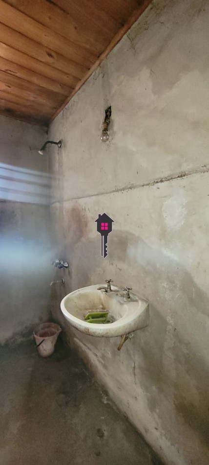 VENTA CASA A RECICLAR O DEMOLER SOBRE LOTE DE 400 MTS