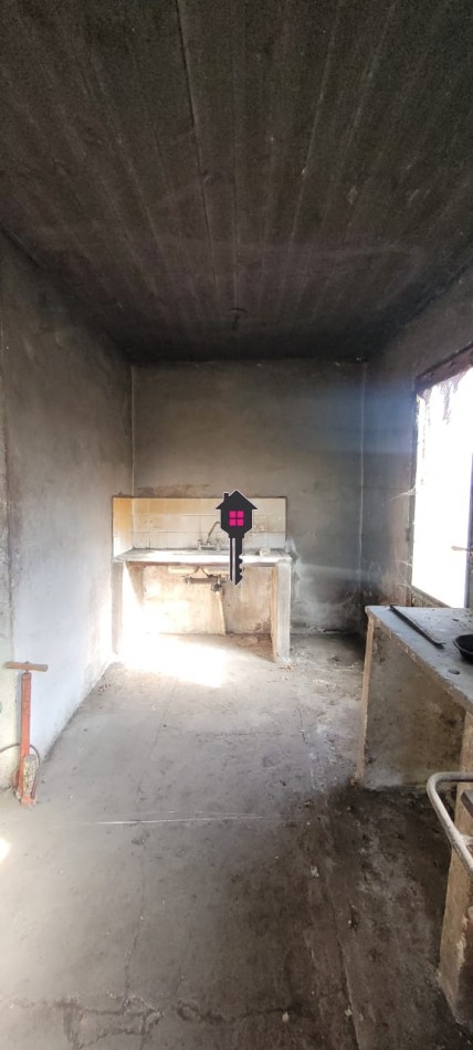 VENTA CASA A RECICLAR O DEMOLER SOBRE LOTE DE 400 MTS