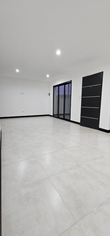 VENTA CASA A ESTRENAR 2 DORMITORIOS 