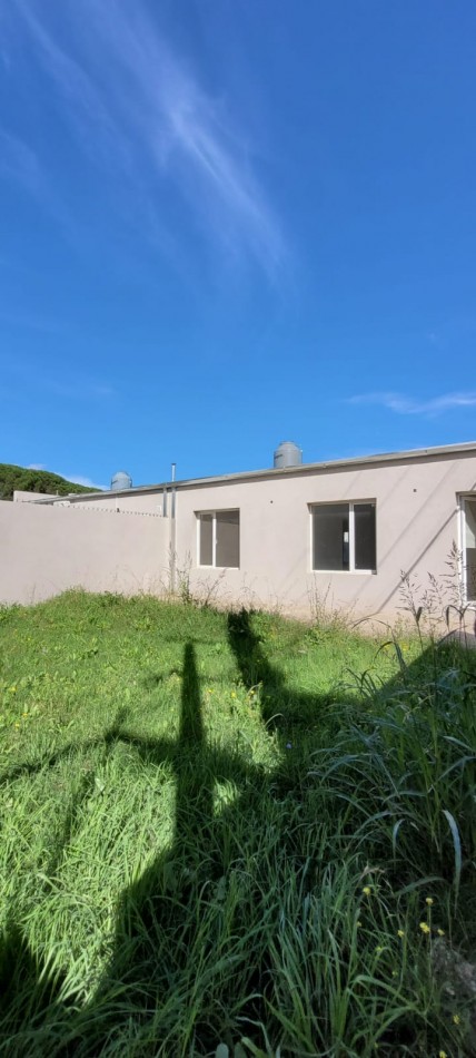 VENTA CASA A ESTRENAR, 2 DORMITORIOS ZONA HIPODROMO