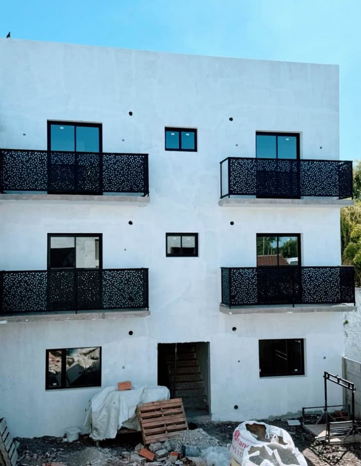 Oportunidad en pozo 2 ambientes con balcon