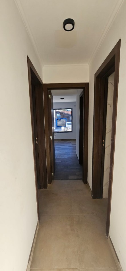 VENTA DEPTO 2 DORMITORIOS, C/COCHERA