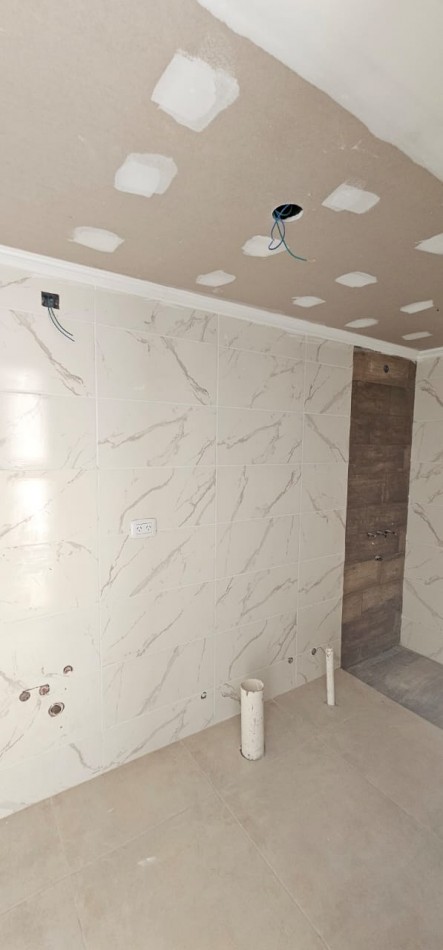 VENTA DEPTO 2 DORMITORIOS, C/COCHERA