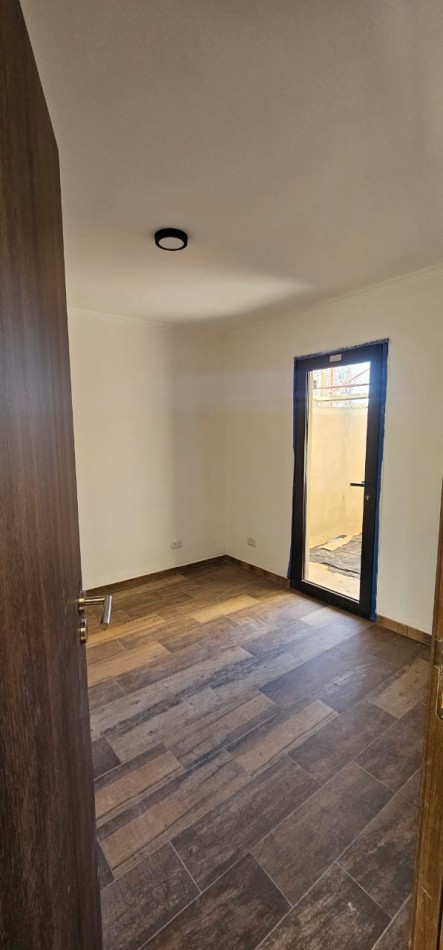 VENTA DEPTO 2 DORMITORIOS, C/COCHERA