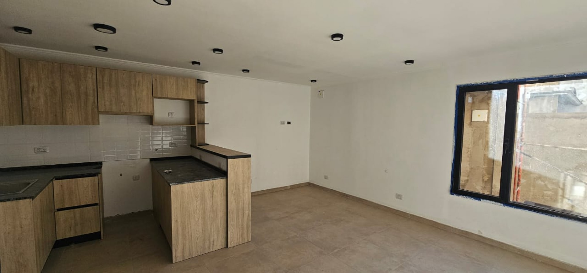 VENTA DEPTO 2 DORMITORIOS, C/COCHERA