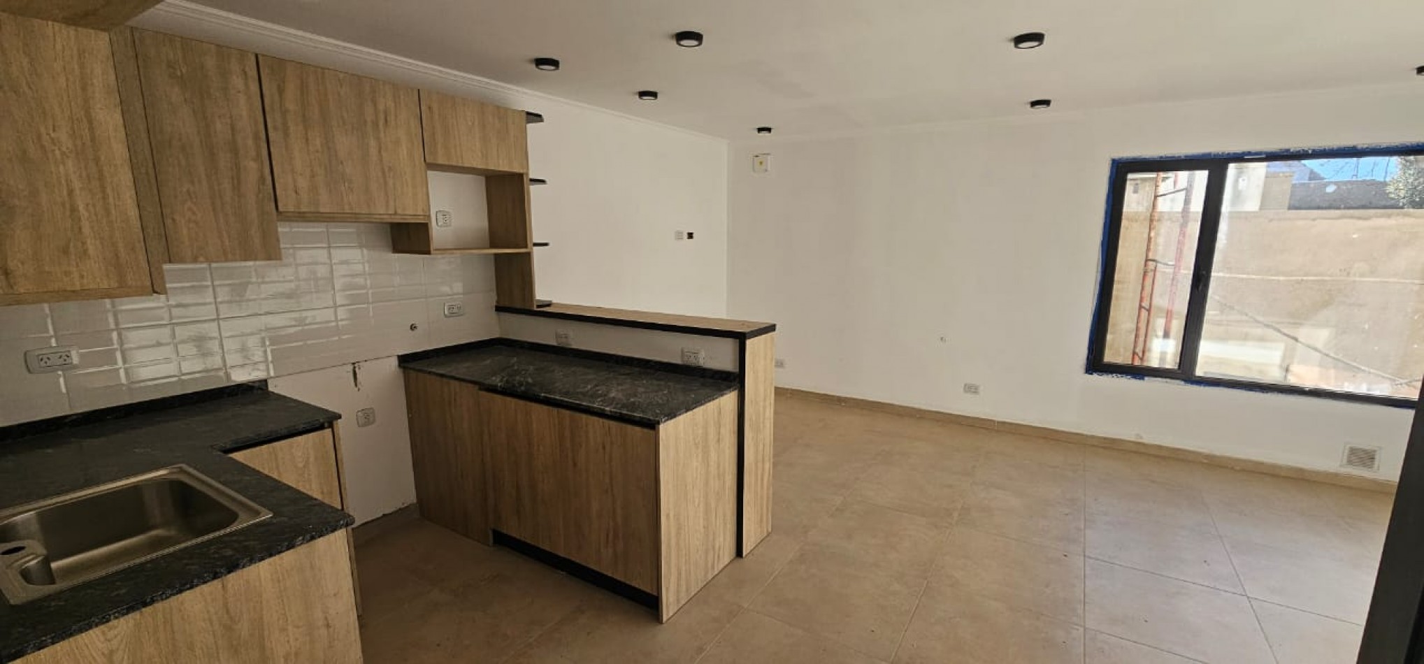 VENTA DEPTO 2 DORMITORIOS, C/COCHERA