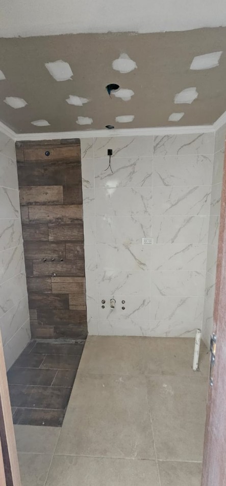 VENTA DEPTO 2 DORMITORIOS, C/COCHERA