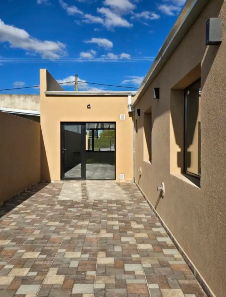 VENTA CASA A ESTRENAR Z0NA HIPODROMO 
