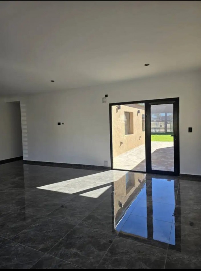 VENTA CASA A ESTRENAR Z0NA HIPODROMO 