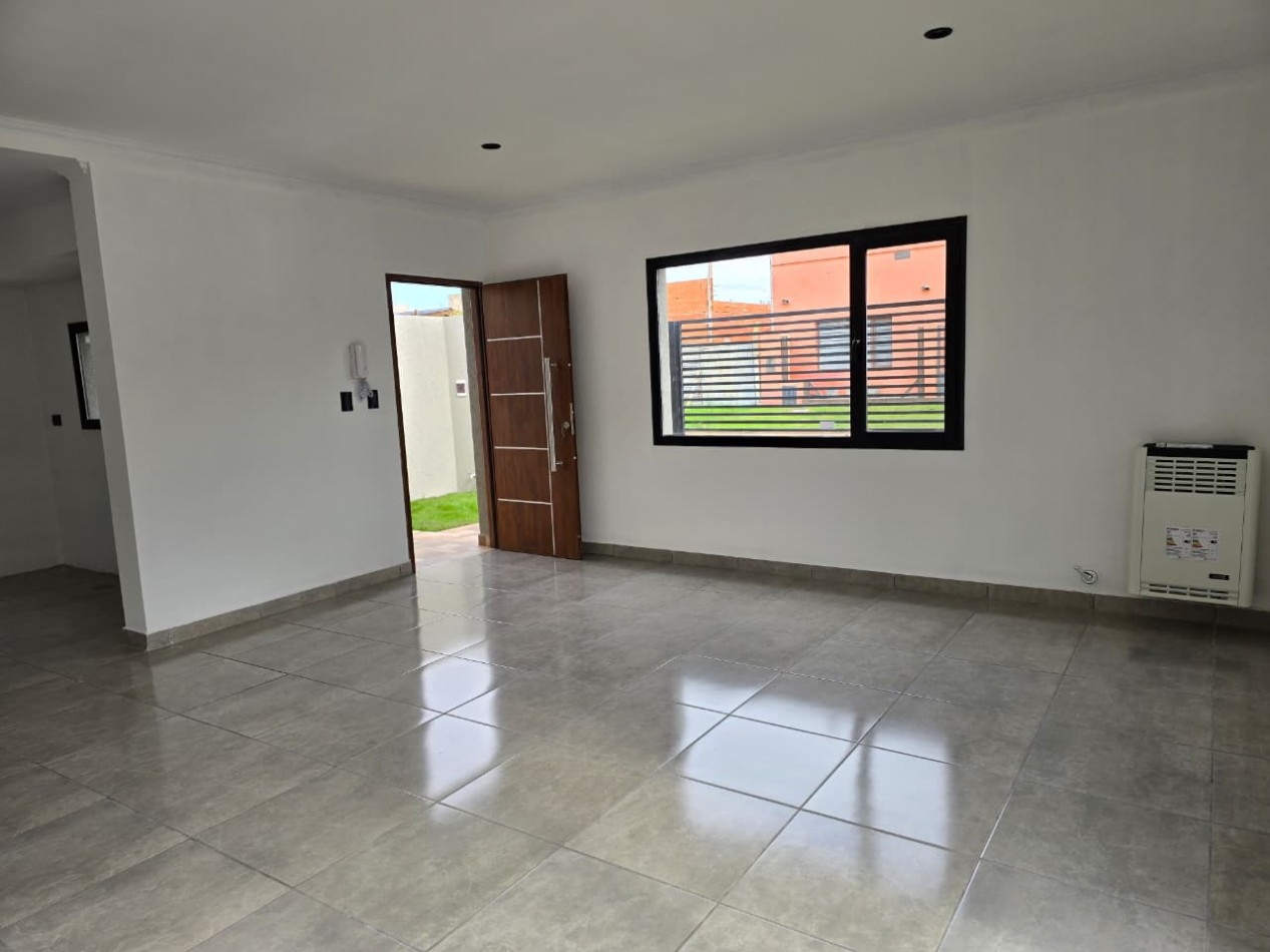 VENTA CASA A ESTRENAR 2 DORMITORIOS