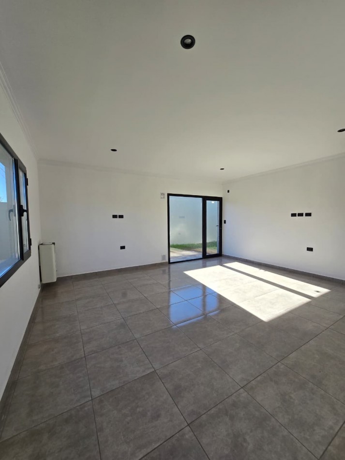 VENTA CASA A ESTRENAR 2 DORMITORIOS