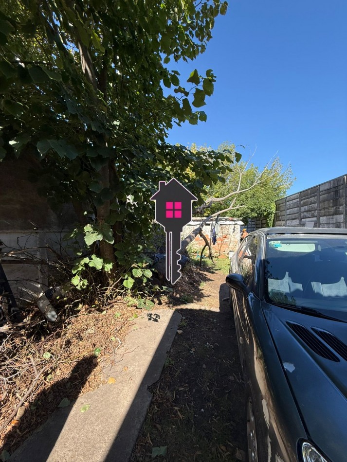 CASA EN VENTA | VILLA ITALIA TANDIL - A RECICLAR O DEMOLER