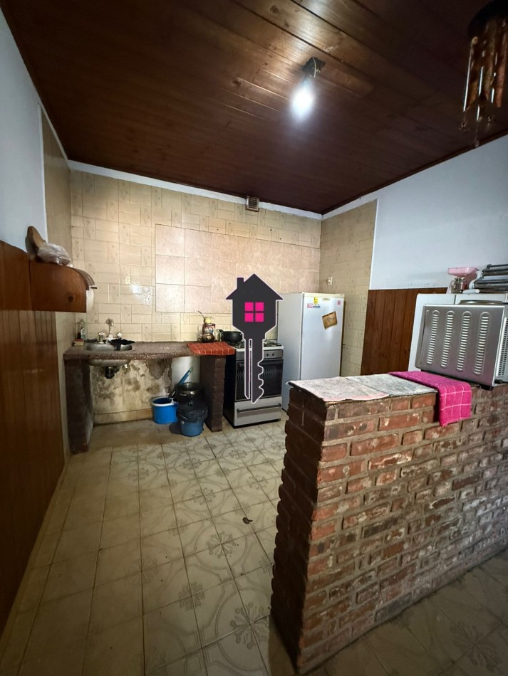 CASA EN VENTA | VILLA ITALIA TANDIL - A RECICLAR O DEMOLER