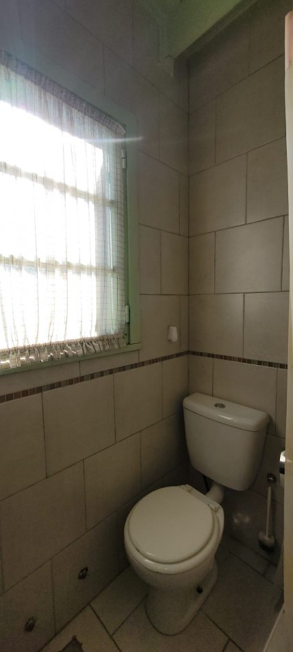 VENTA CASA 3 DORMITORIOS SOBRE LOTE DE 487 MTS