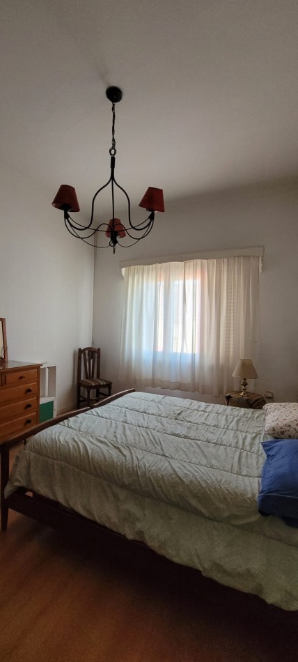VENTA CASA 3 DORMITORIOS SOBRE LOTE DE 487 MTS