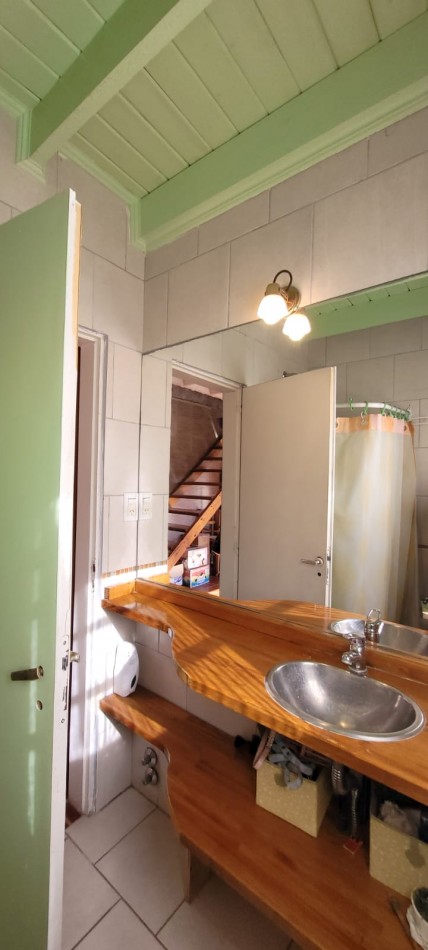 VENTA CASA 3 DORMITORIOS SOBRE LOTE DE 487 MTS