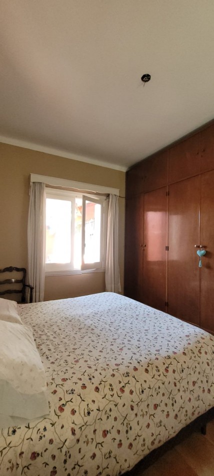 VENTA CASA 3 DORMITORIOS SOBRE LOTE DE 487 MTS