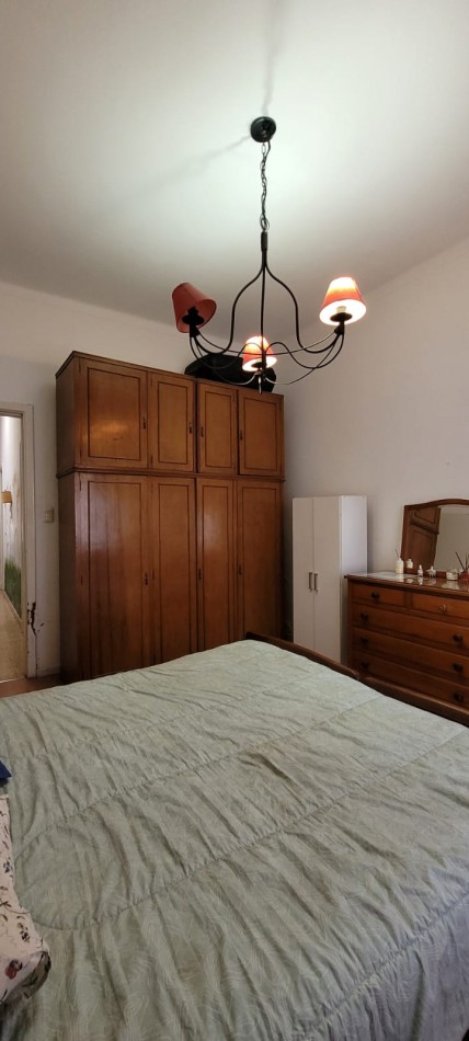 VENTA CASA 3 DORMITORIOS SOBRE LOTE DE 487 MTS