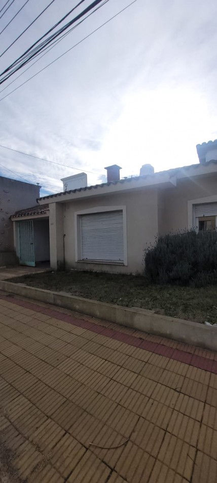 ALQUILER CASA 4 DORMITORIOS ZONA CALVARIO