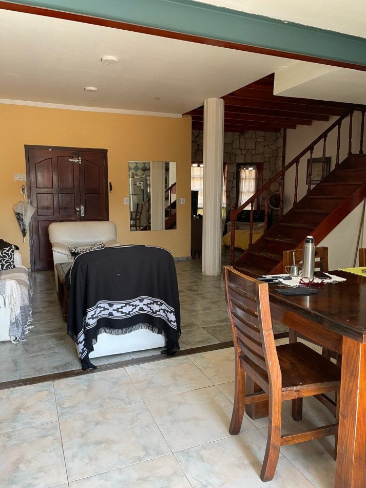 Duplex 3 dormitorios con patio, parrilla y quincho — Punta Mogotes, a 3 cuadras del mar