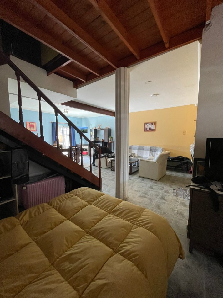 Duplex 3 dormitorios con patio, parrilla y quincho — Punta Mogotes, a 3 cuadras del mar