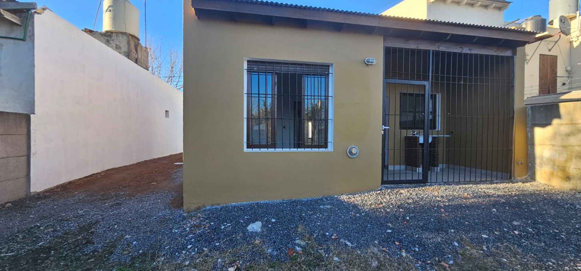 ALQUILER CASA 2 DORMITORIOS 