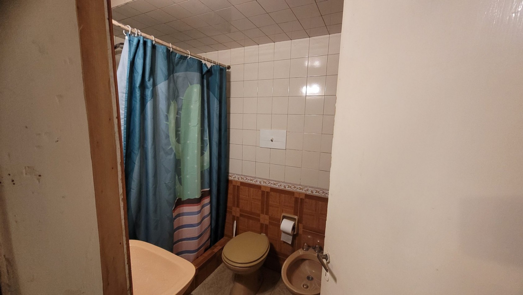 Casa Semicentrica a la VENTA