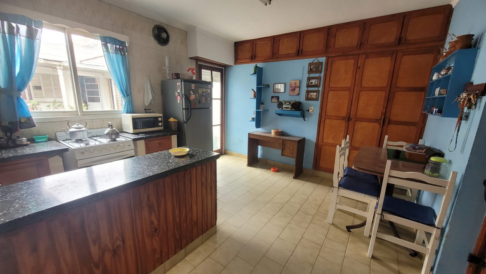 Casa Semicentrica a la VENTA
