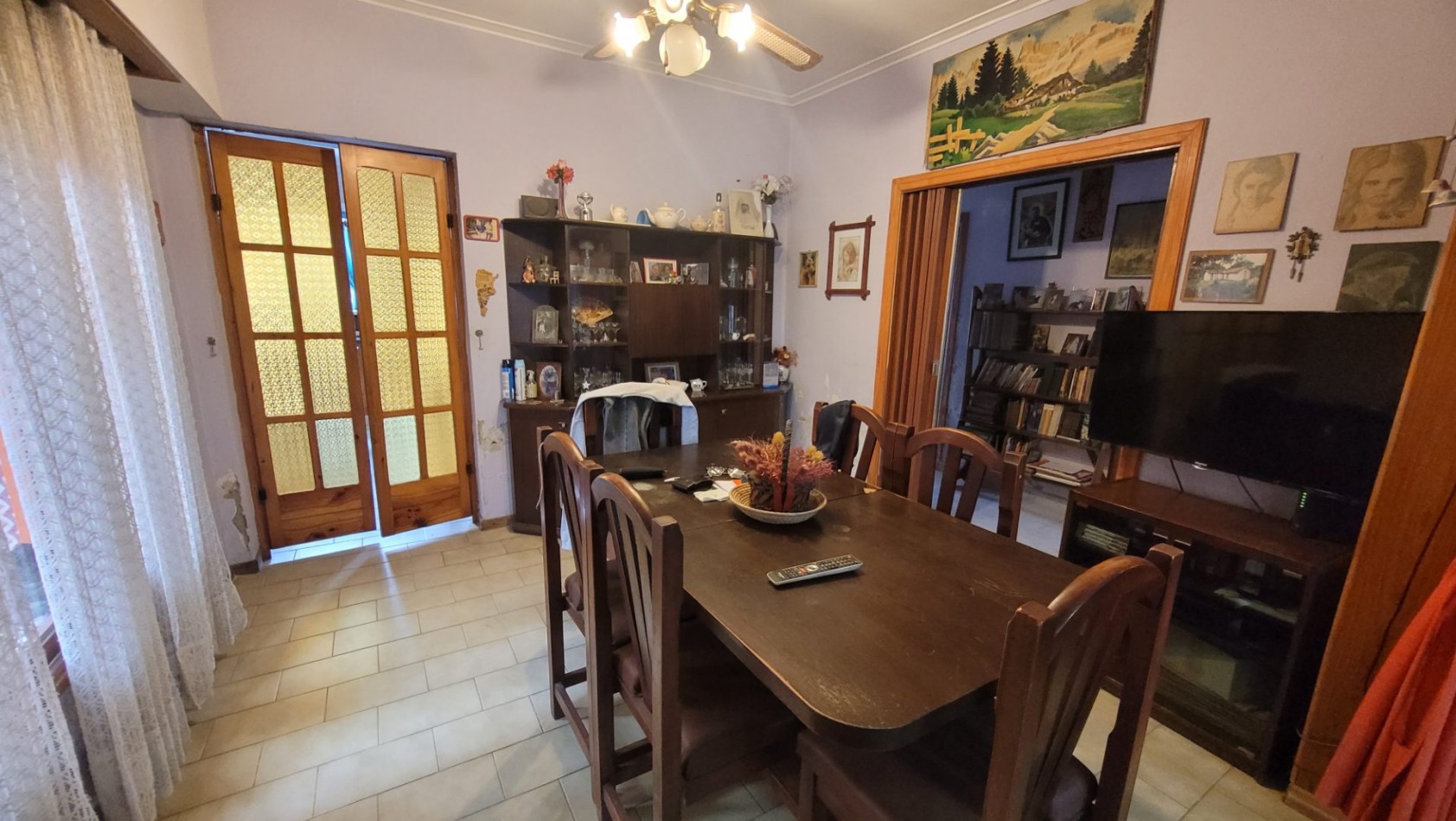 Casa Semicentrica a la VENTA