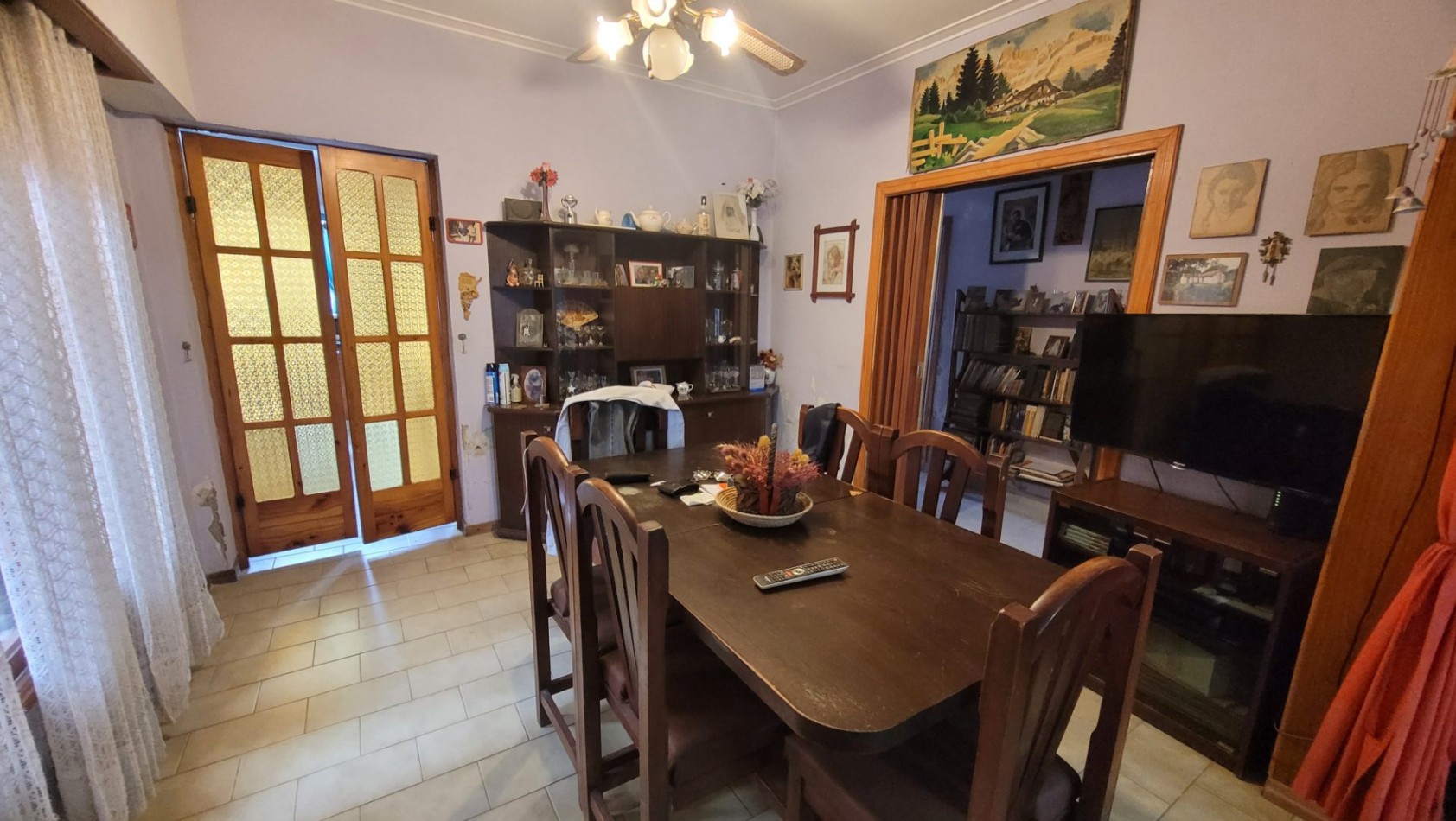 Casa Semicentrica a la VENTA