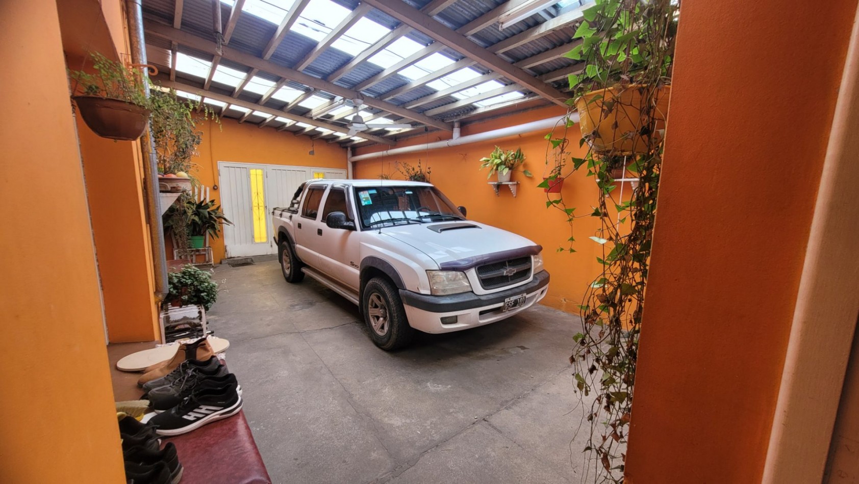 Casa Semicentrica a la VENTA