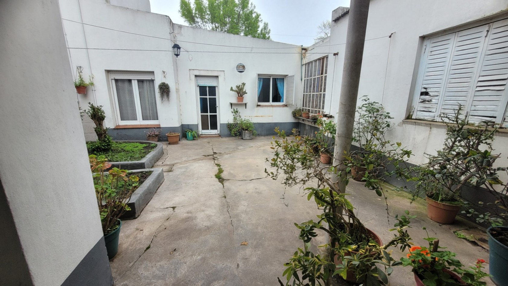 Casa Semicentrica a la VENTA