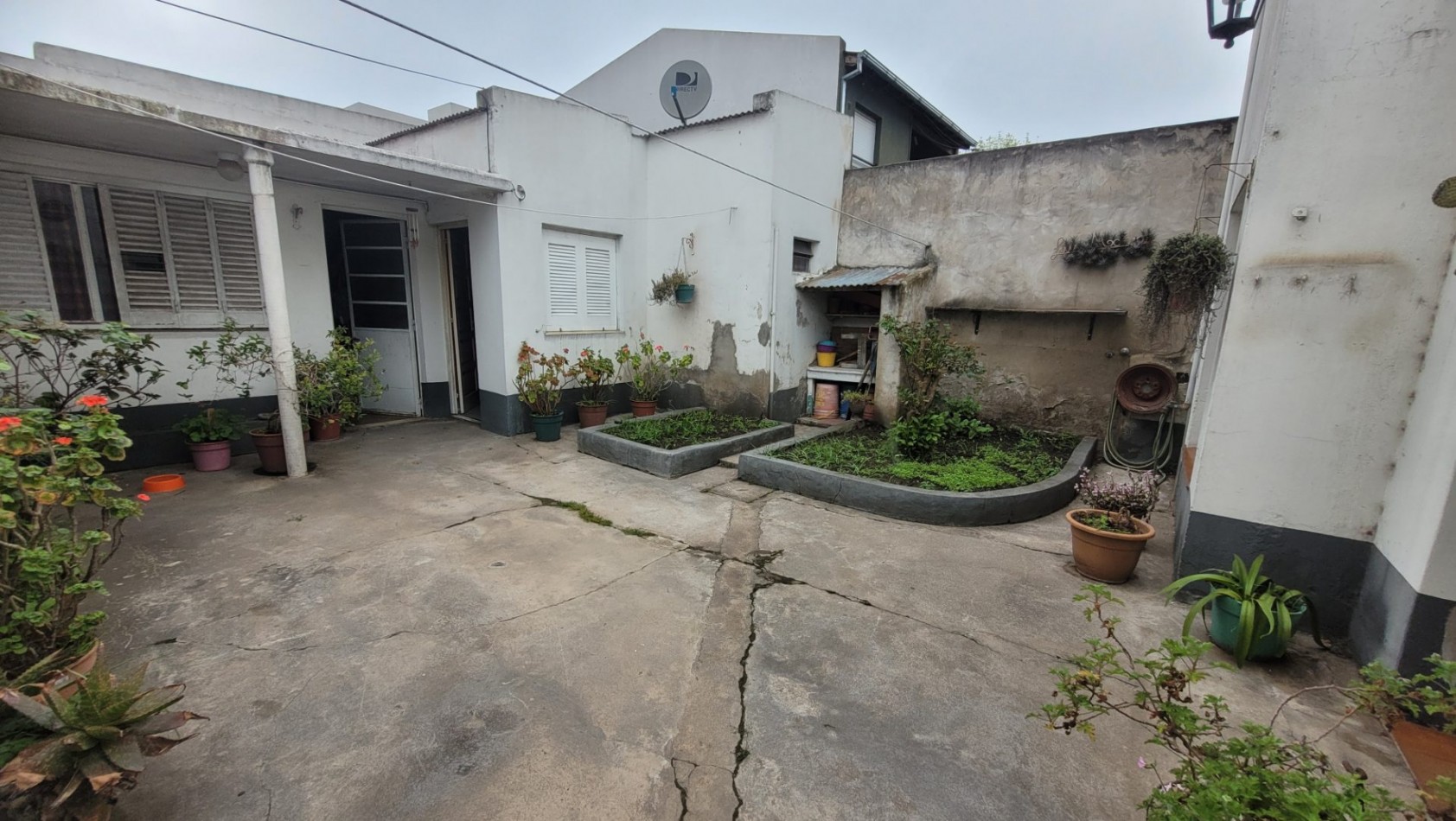 Casa Semicentrica a la VENTA