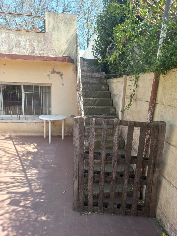 VENTA CASA 2 DORMITORIOS EXCELENTE ZONA