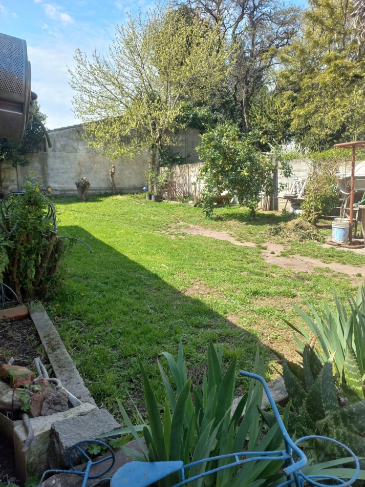 VENTA CASA 2 DORMITORIOS EXCELENTE ZONA