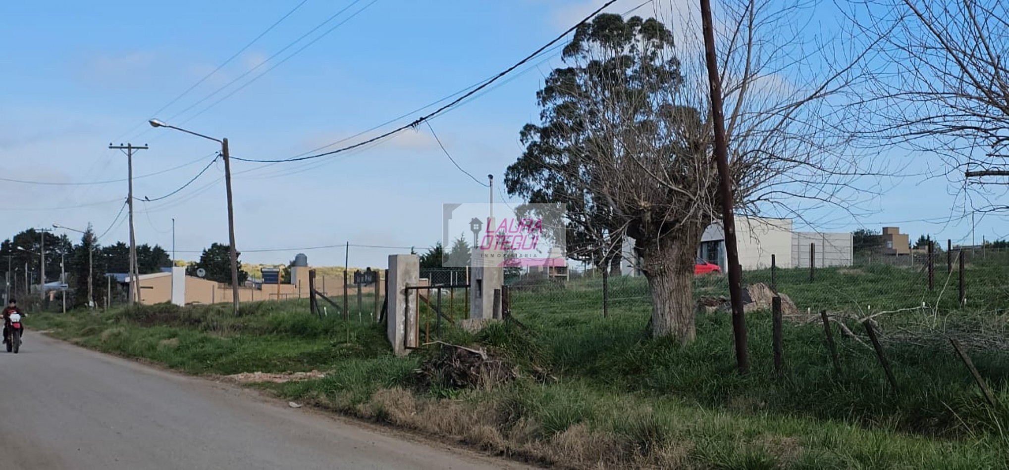 VENTA CASA QUINTA ZONA LA ELENA 