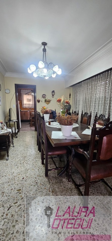VENTA CHALET 2 DORMITORIOS, ZONA SEMICENTRICA 