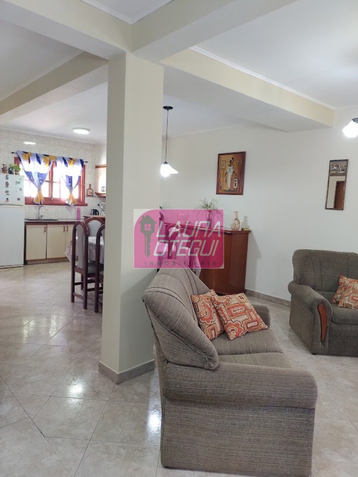 EN VENTA CASA 4 DORM BARRIO MIRAGE TANDIL