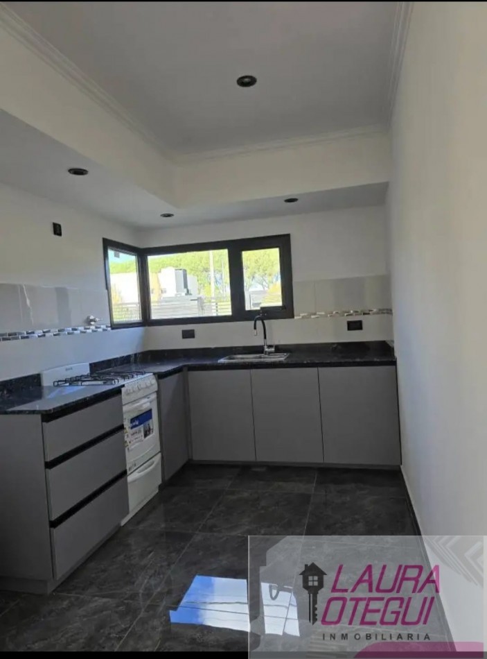 VENTA CASA A ESTRENAR Z0NA HIPODROMO 