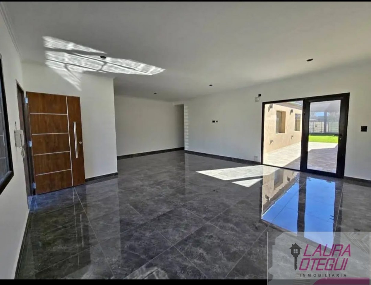 VENTA CASA A ESTRENAR Z0NA HIPODROMO 