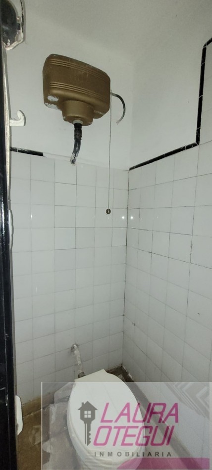 VENTA CASA 5 DORMITORIOS, 3 BAÑOS.